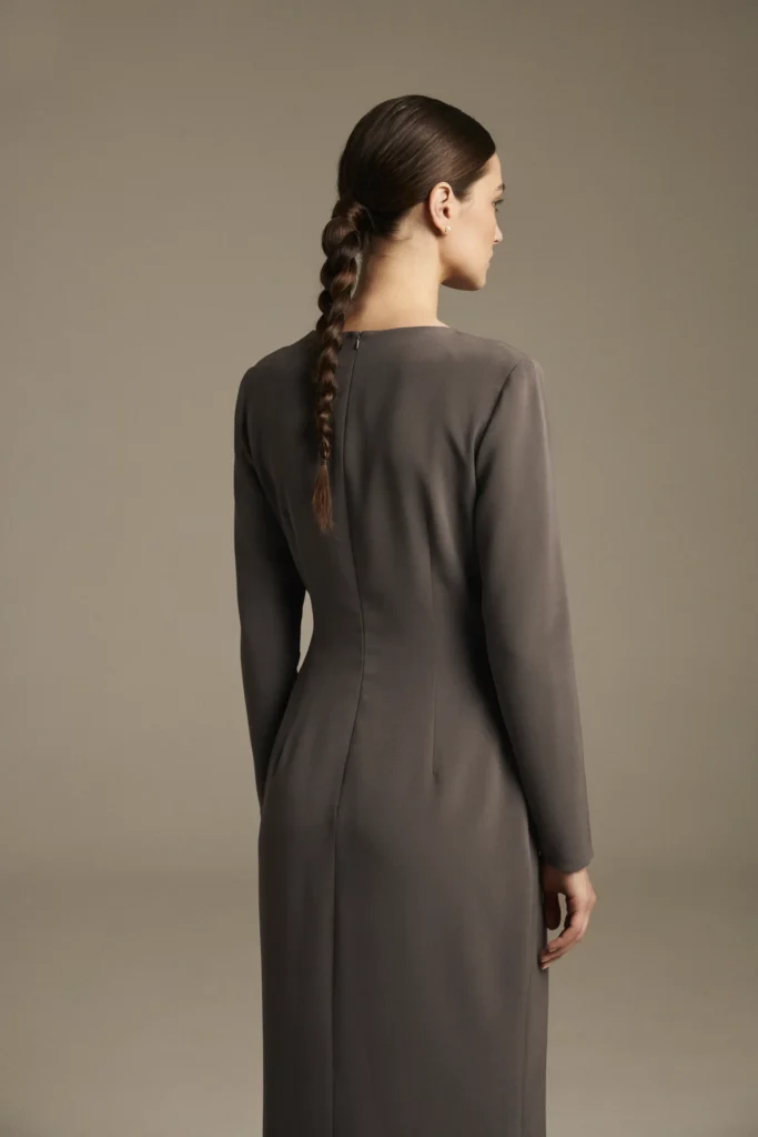Low Sleek Braid